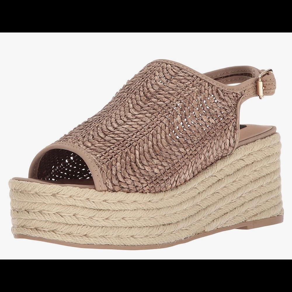 Steve Madden (STEVEN) New in Box Taupe wedges